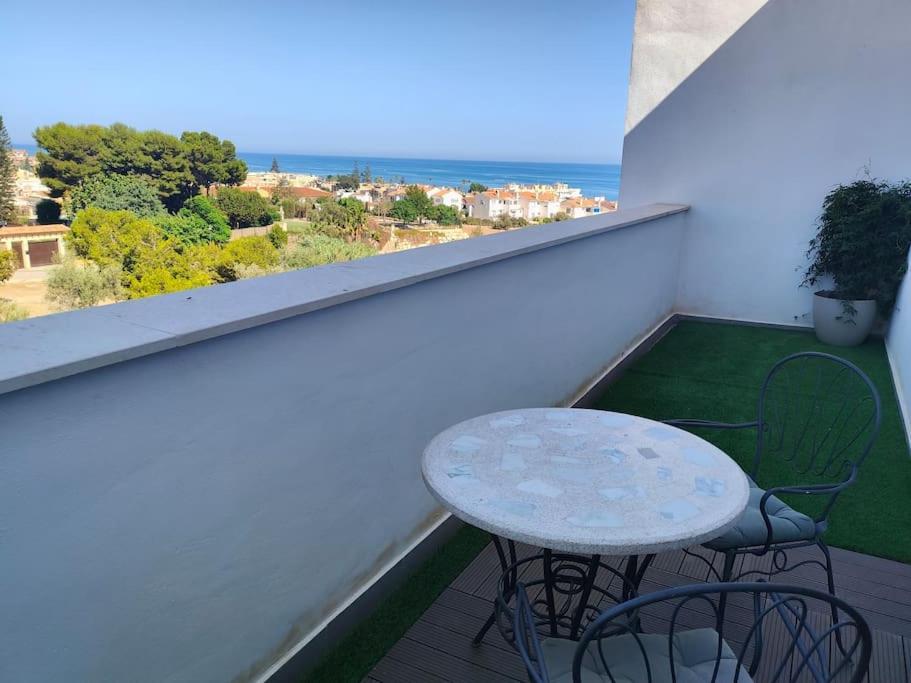トレ・デ・ベナガルボンAtico Con Piscina, Golf, Vistas Al Marアパートメント エクステリア 写真