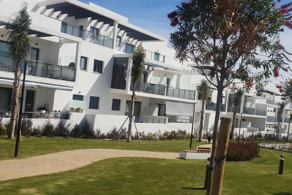 トレ・デ・ベナガルボンAtico Con Piscina, Golf, Vistas Al Marアパートメント エクステリア 写真
