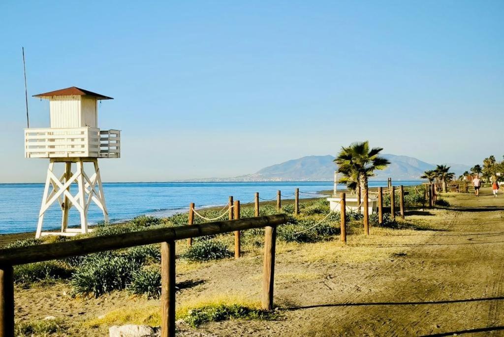 トレ・デ・ベナガルボンAtico Con Piscina, Golf, Vistas Al Marアパートメント エクステリア 写真